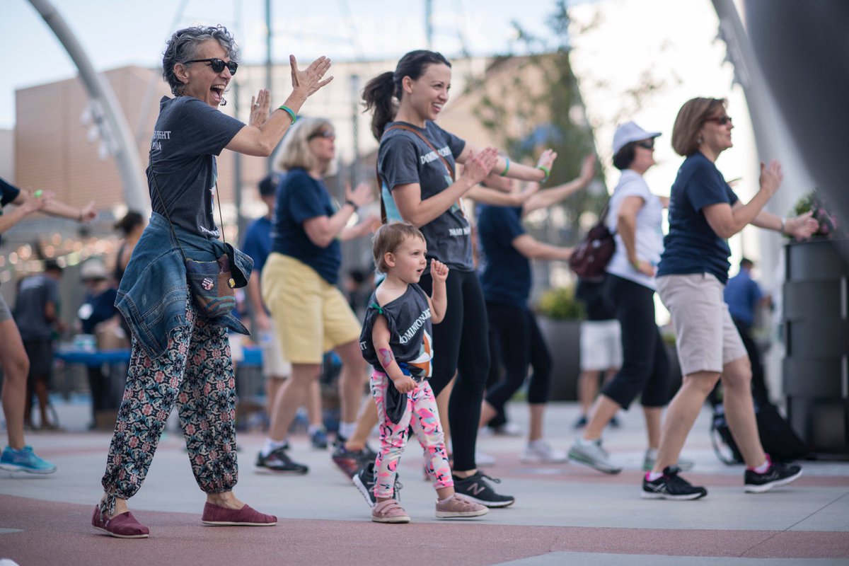 suzannefortnum's tweet photo. Our Director of Expressive Therapy expressing herself at the NAMI walk ⁦@jwager1⁩ #capldi5 #dominionhospital https://t.co/YmQsMKLamA