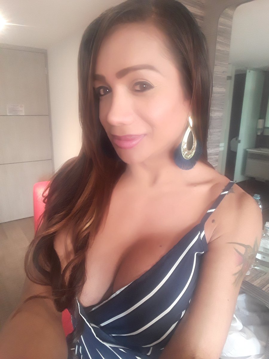 RShaira2rojas's tweet photo. Feliz jueves❤❤❤fans chapinero☎️3177837449 https://t.co/1BCjIGIYNZ