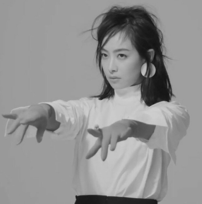 functionlq's tweet photo. — victoria ♡ https://t.co/mOHGOr90zw