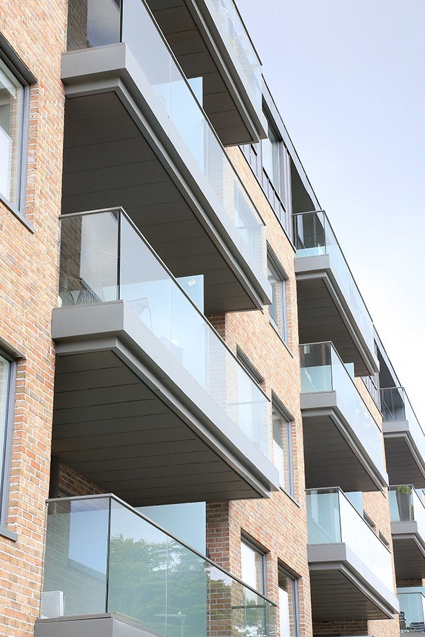 VMZINCUK's tweet photo. Marianella Developments, Dublin Installer #CrannogRoofing #HenryJLyons Architects #StandingSeam #FlatLock #Quartz https://t.co/UcbCVRI1Ru