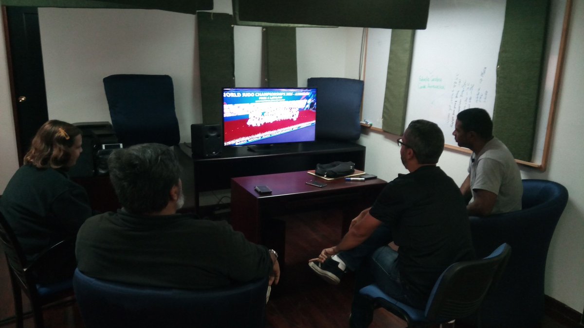 🥋 JUDO por <a href="/LaTeleTuya/">Tele Tuya</a> 🥋
Japón campeón por equipos, Francia 2do lugar, Rusia y Corea 3er puesto de los Campeonatos Mundiales de Judo, Bakú - Azerbaiyán
Finalizó el evento.
Gracias a todos por su sintonía un orgullo trabajar para uds!
#JUDOxTLT 🥋🥋🥋
#JudoWorlds2018