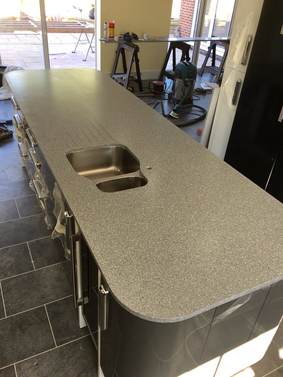 Davidpalmer_ltd's tweet image. Westag solid surface tops installation using #trend jigs and cutters. #TrendRouting #westag #getacore #solidsurface