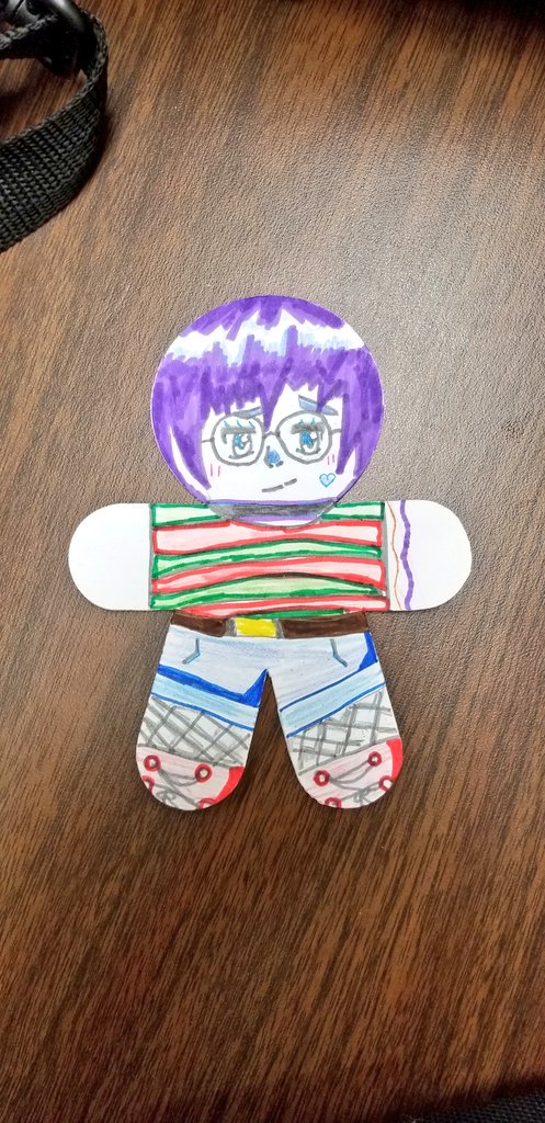 EmilyHillertz's tweet photo. Having fun learning about the power of kindness and character! Thanks @JWaterman1974 @DGTLifeSkills for bringing in a creative activity for our students #KindnessMatters #wjhspantherpride https://t.co/obGLHn1fqc