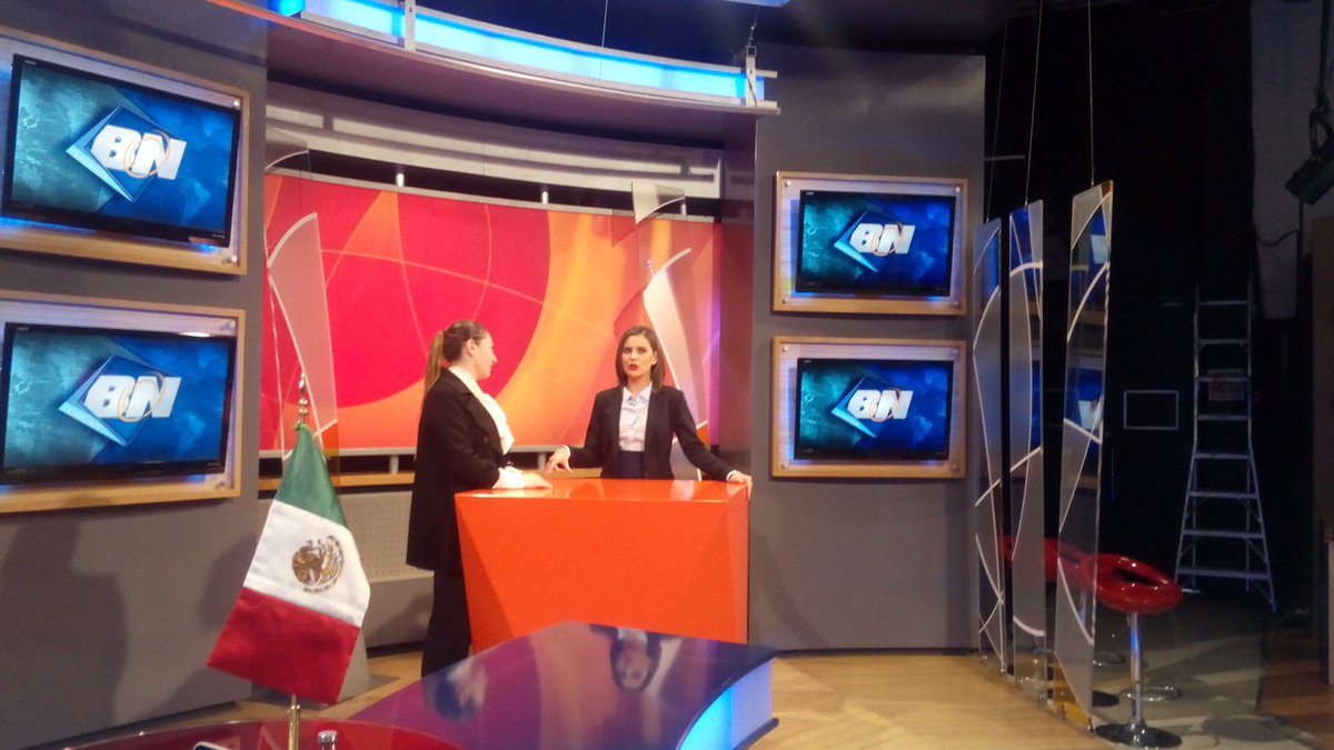 segobgente's tweet photo. #SGInforma la Directora de Notarías de @gobiernogto Ana Victoria Torres informó en entrevista por @BajioTv con @Jen_m6 que en Guanajuato existen cerca de 300 Notarías Públicas para que las personas acudan a elaborar su testamento https://t.co/VyUk2ShNwt