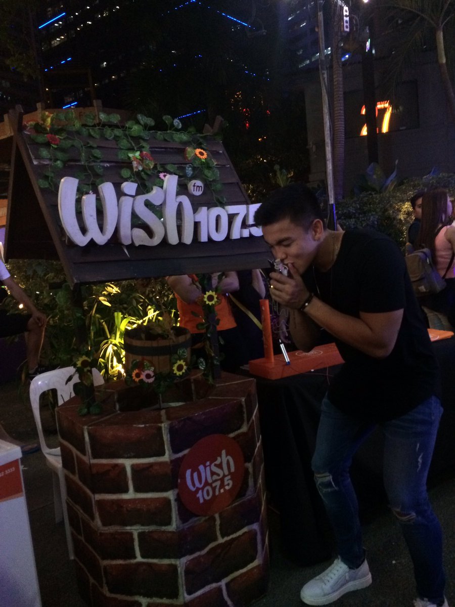 AlexanderCuties's tweet photo. Alex at @Wish1075 booth 😉😄 https://t.co/SPO6cNnUjJ