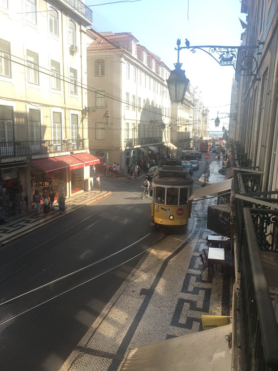 mmmgeo's tweet photo. New office in downtown sunny Lisbon! #mapidea https://t.co/DVPgEeQ1OJ