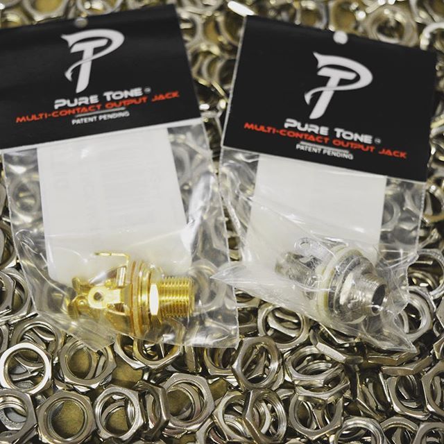 WdMusicUK's tweet photo. People are just nuts about Pure Tone jack sockets!! Geddit? Sorry... #puretone #puretonesockets #wdmusicuk #guitarparts #jacksockets #electricguitar #guitarmods #badpunthursday #guitarelectronics https://t.co/zh8AzXV0F7 https://t.co/LSJZMfyAby