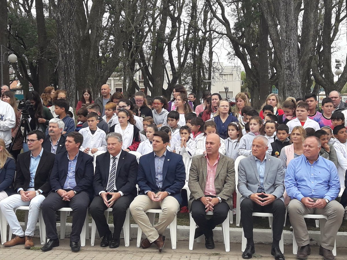 MarceDellaporta's tweet photo. #Ahora Estamos participando del 160° Aniversario de la fundación de la Colonia San Carlos, junto al Vice Gobernador @carlosfascendini, los Presidentes comunales Santiago Walker, Victor Cavallero, Int. @jplacenzotti, autoridades provinciales y locales.
@GobSantaFe https://t.co/w533f69DL3