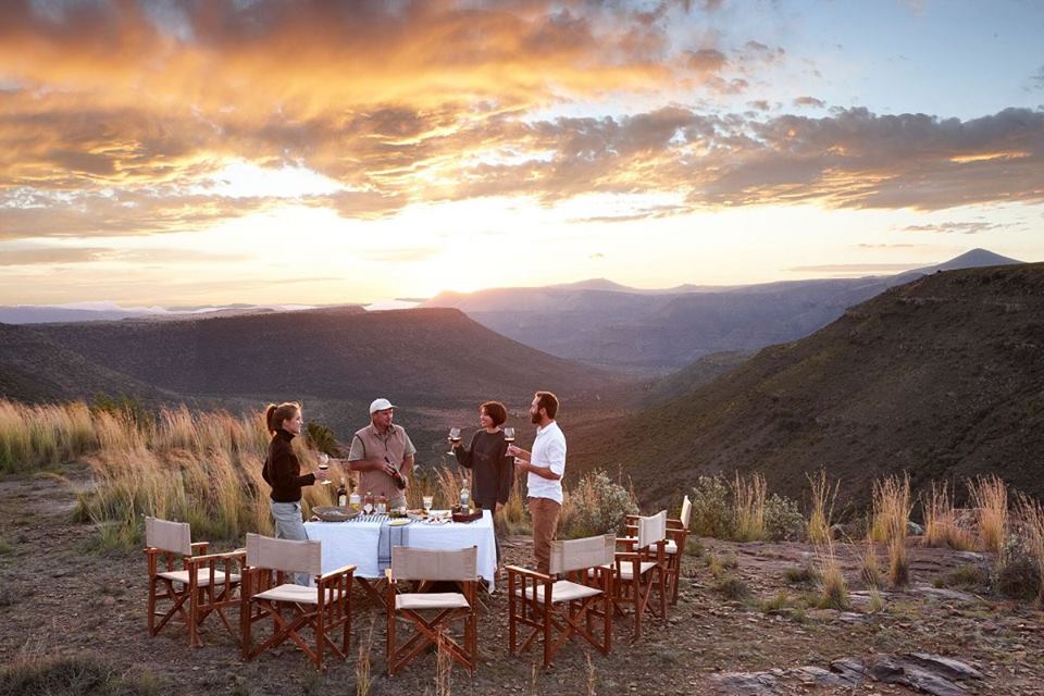 nroutessa's tweet photo. It's #WorldTourismDay! Check out these amazing #Venues #Activities and #restaurants  found in our beloved country #SouthAfrica 
They will blow your mind
https://t.co/nQjfhWwyGV 
#WeDoTourism #lovesouthafrica #MeetSouthAfrica https://t.co/tjf3C0VchZ