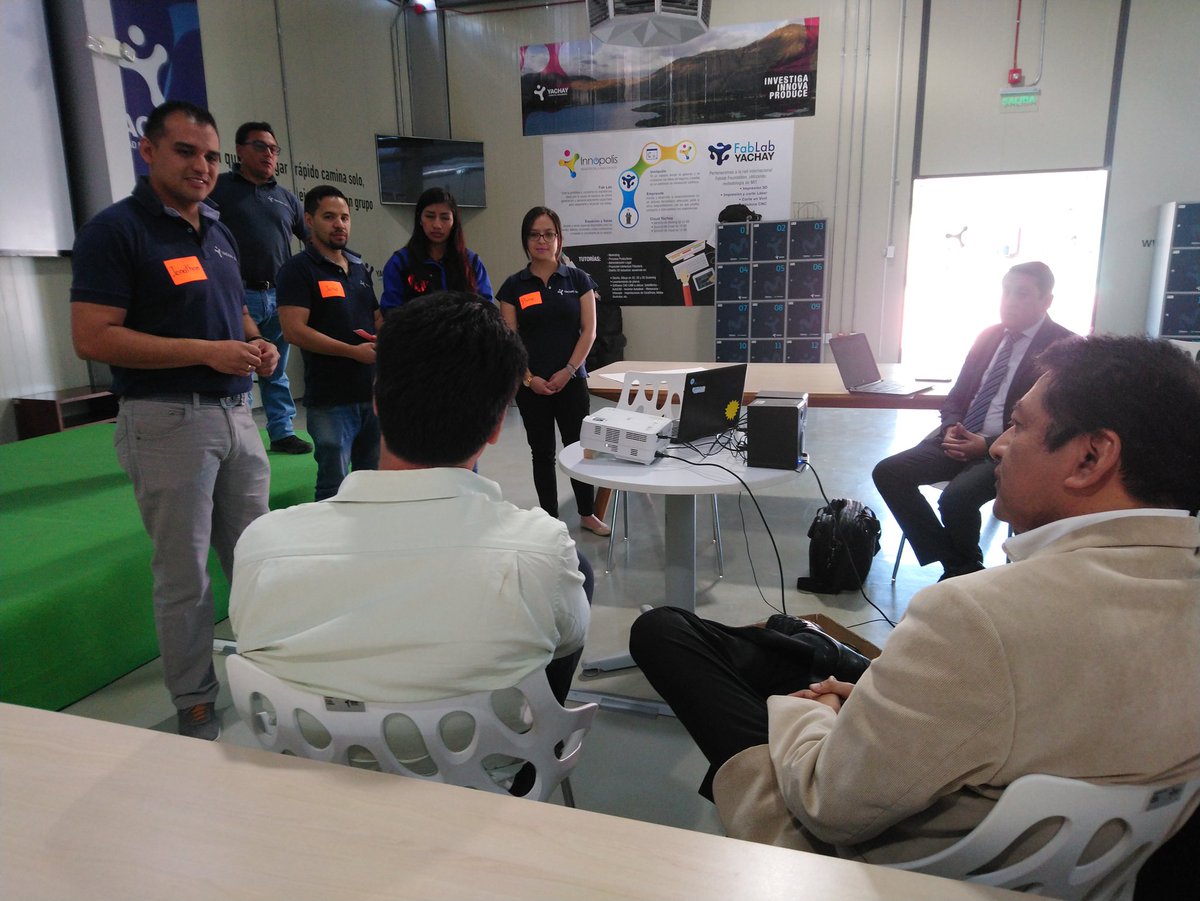 SiembraEP's tweet photo. #YachayTeCuenta ¡Hoy arranca nuestro Taller de transferencia de conocimiento e incubación! Éste se dirige a 7 docentes de la @UPSE_ec, y tendrá una duración de dos días. Los asistentes idearán y desarrollarán un proyecto, asesorados por nuestros expertos del #FabLab_Yachay. https://t.co/dKbYvjD1kb