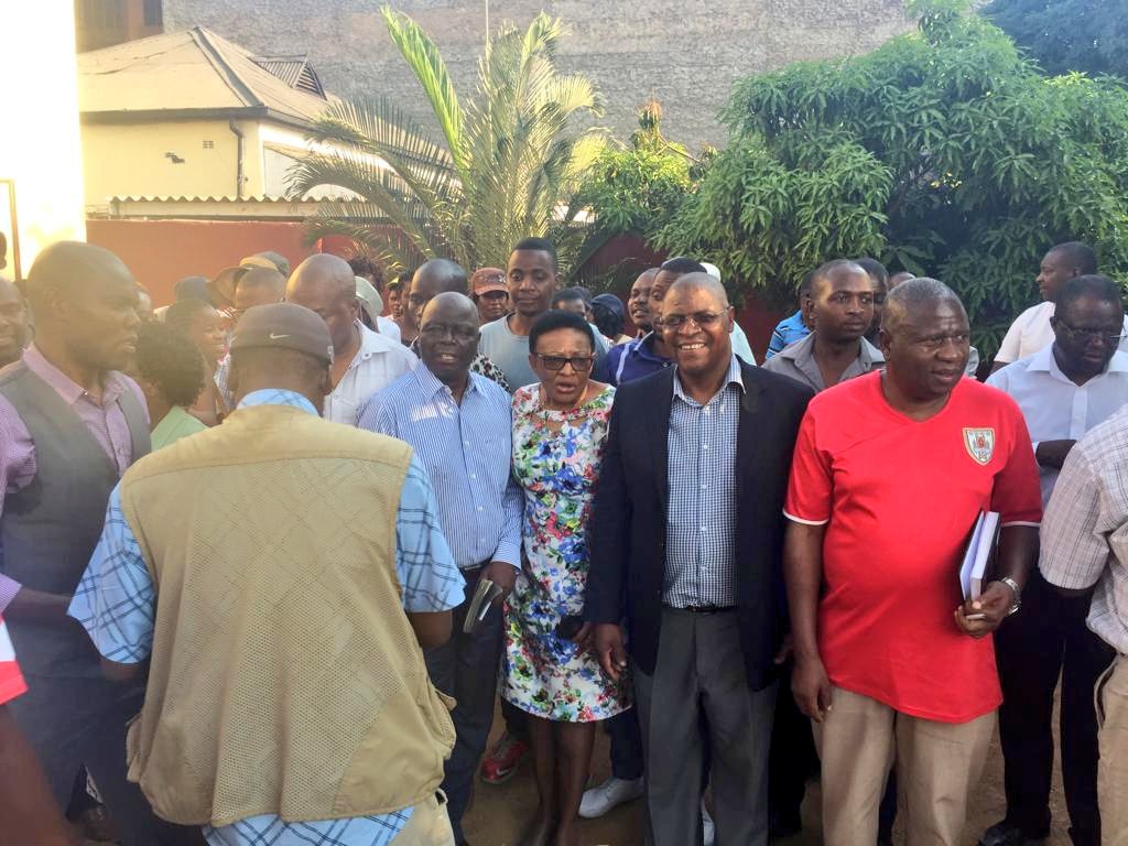 Today Vice President @welshmancube welcomed scores of NPP former members led by Dzikamai Mavhaire to <a href="/mdczimbabwe/">Who voted for you☝️</a>