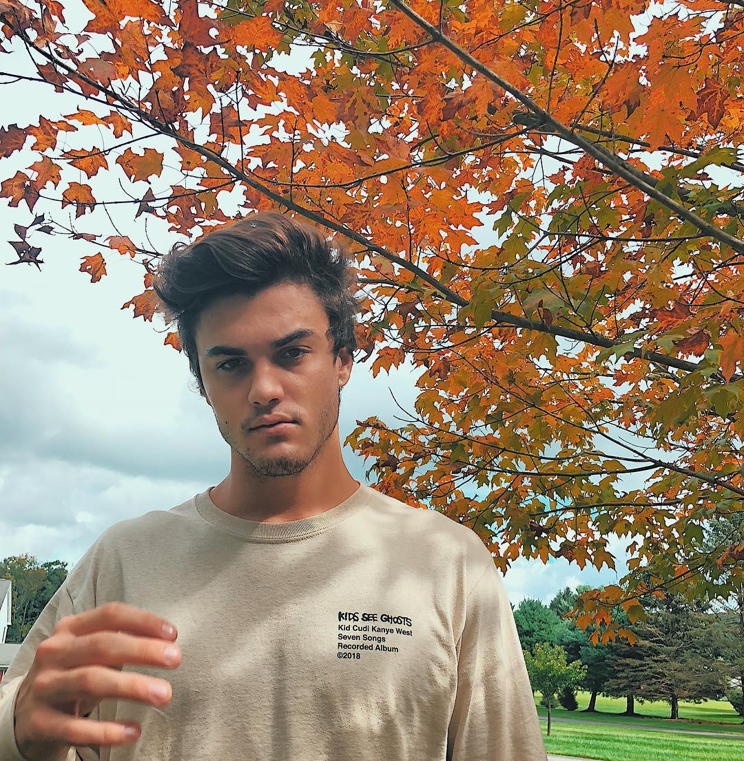 MTV's tweet photo. Fall vibes ft. @EthanDolan 🍃🎃🍂 https://t.co/wtFaij6aHI