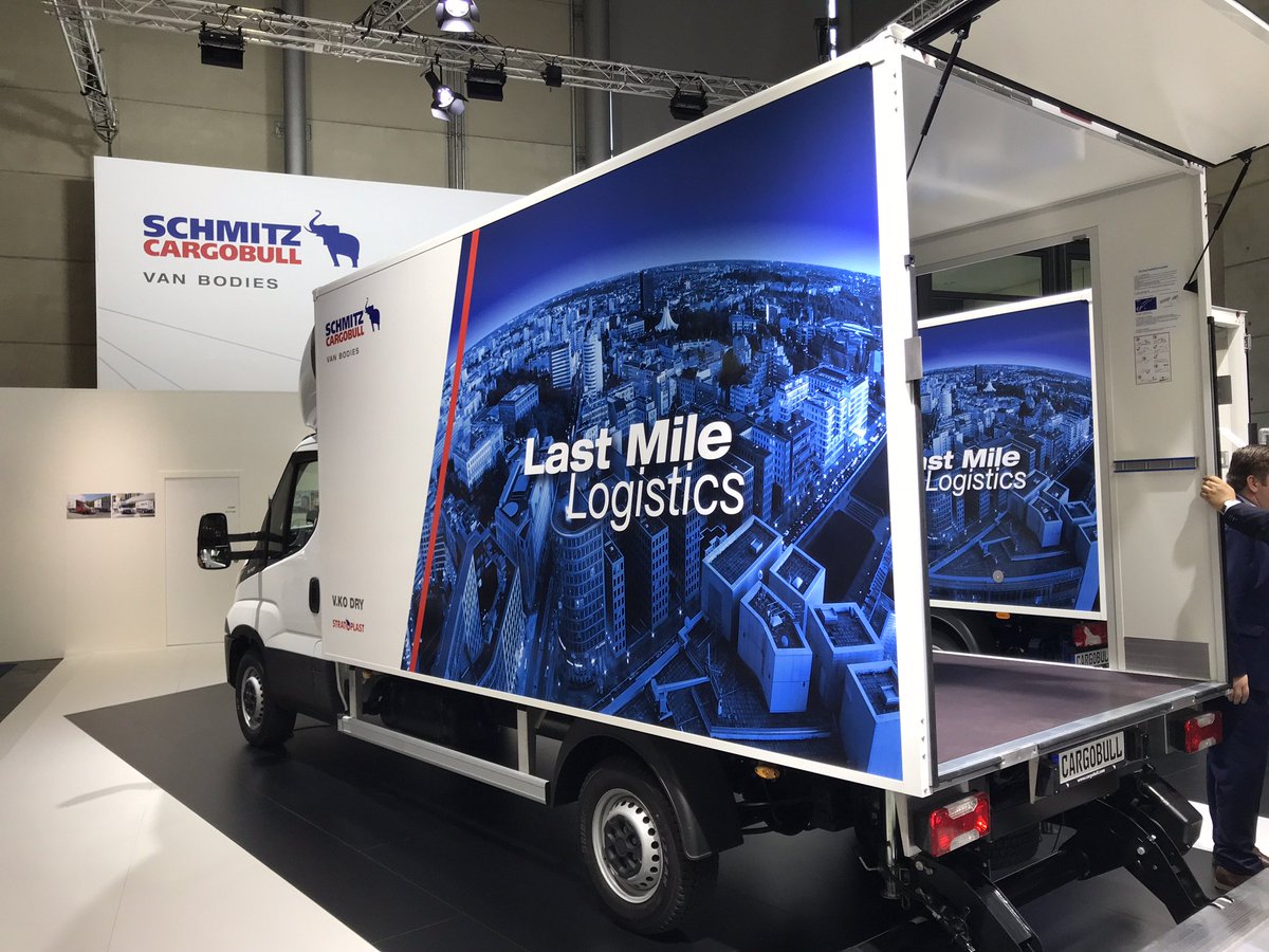 CargobullUK's tweet photo. And that's a wrap! Thank you to everyone who came to see our #SmartTrailerWorld at #IAA2018 @iaa_nfz - hope we've inspired you, and that we see you again soon! https://t.co/KzsbZq7kGu