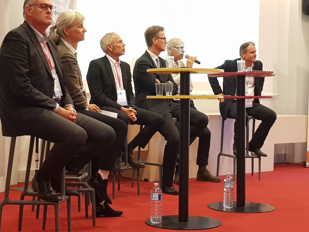 CeeiCreativ's tweet photo. #AssisesPyro "les enjeux du développement de la filière : mobiliser des ressources financières, ouvrir des champs d'expérimentation, confronter la techno au marché: @Daniel_Creativ https://t.co/1PnKrVxlgQ