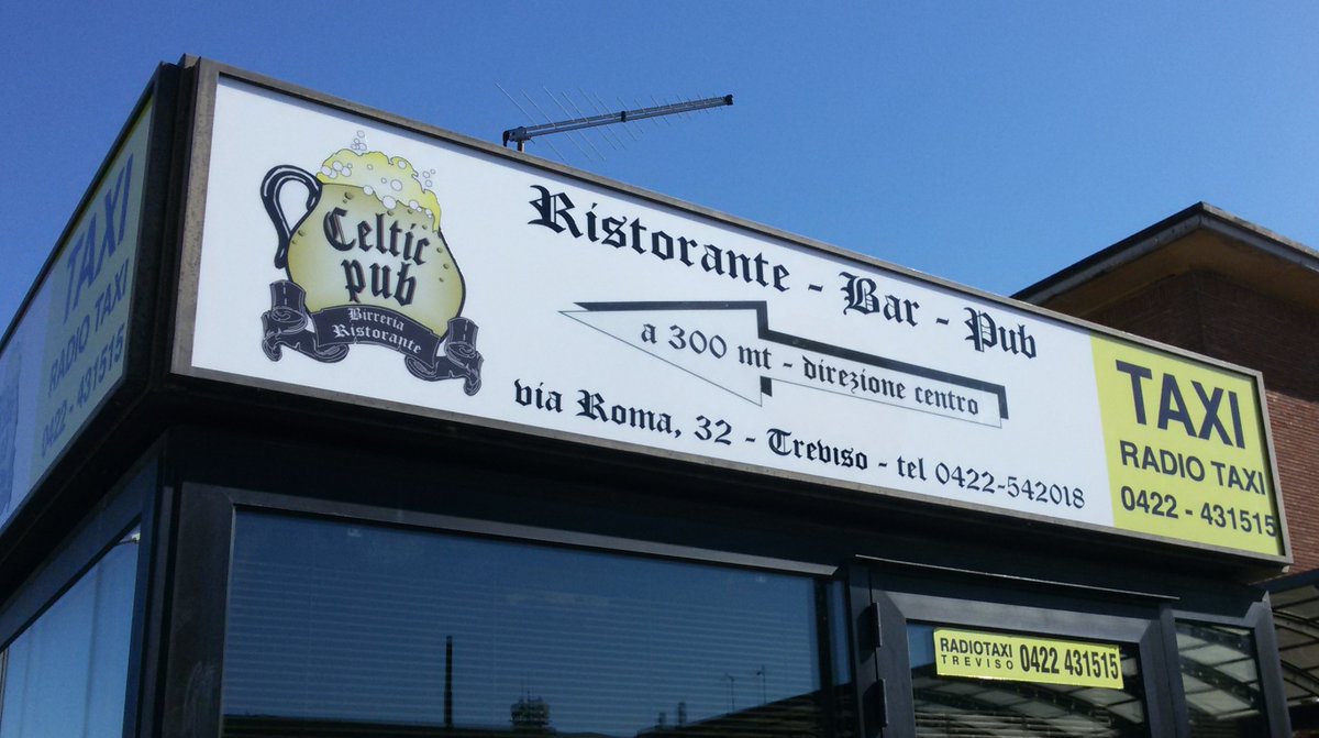 Darcy960's tweet photo. @Vinileanzitutto Installazione lastre di acrilico opalino con stampa personalizzata.
Logo del cliente e indicazioni
#opalino #pubblicità #insegna #grafica https://t.co/gJnagd7Zd5