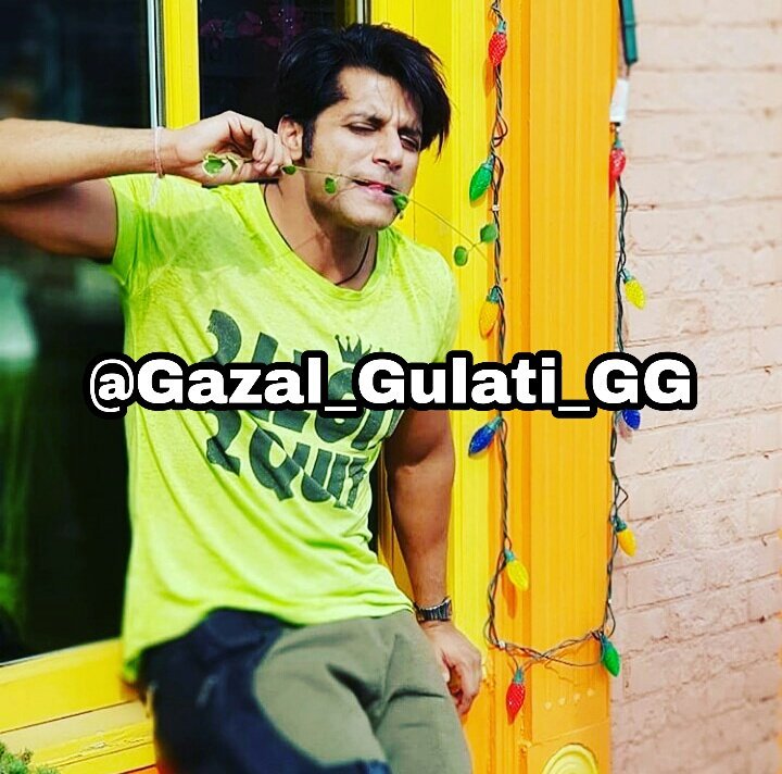 GazalGulati's tweet image. Pics of  @KVBohra 😘😘💗💗 #yellow

@bombaysunshine
#VoteForKVB #KVBFANS #KVBHERO #TeamKVB #BB12 #BiggBoss12 #KVBArmy #KVBFans @KaranVirBohraTM @HeroKVB @diksha_KVBholic