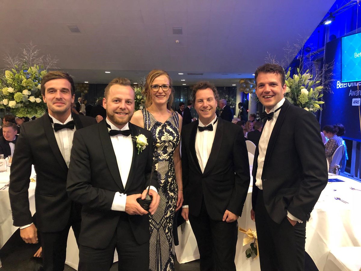 WEAZuidwest's tweet photo. Troste winnaar van een @AFAS Beter Ondernemen Award! https://t.co/Cf2Bd9Mx59 https://t.co/EymjWhJIn2