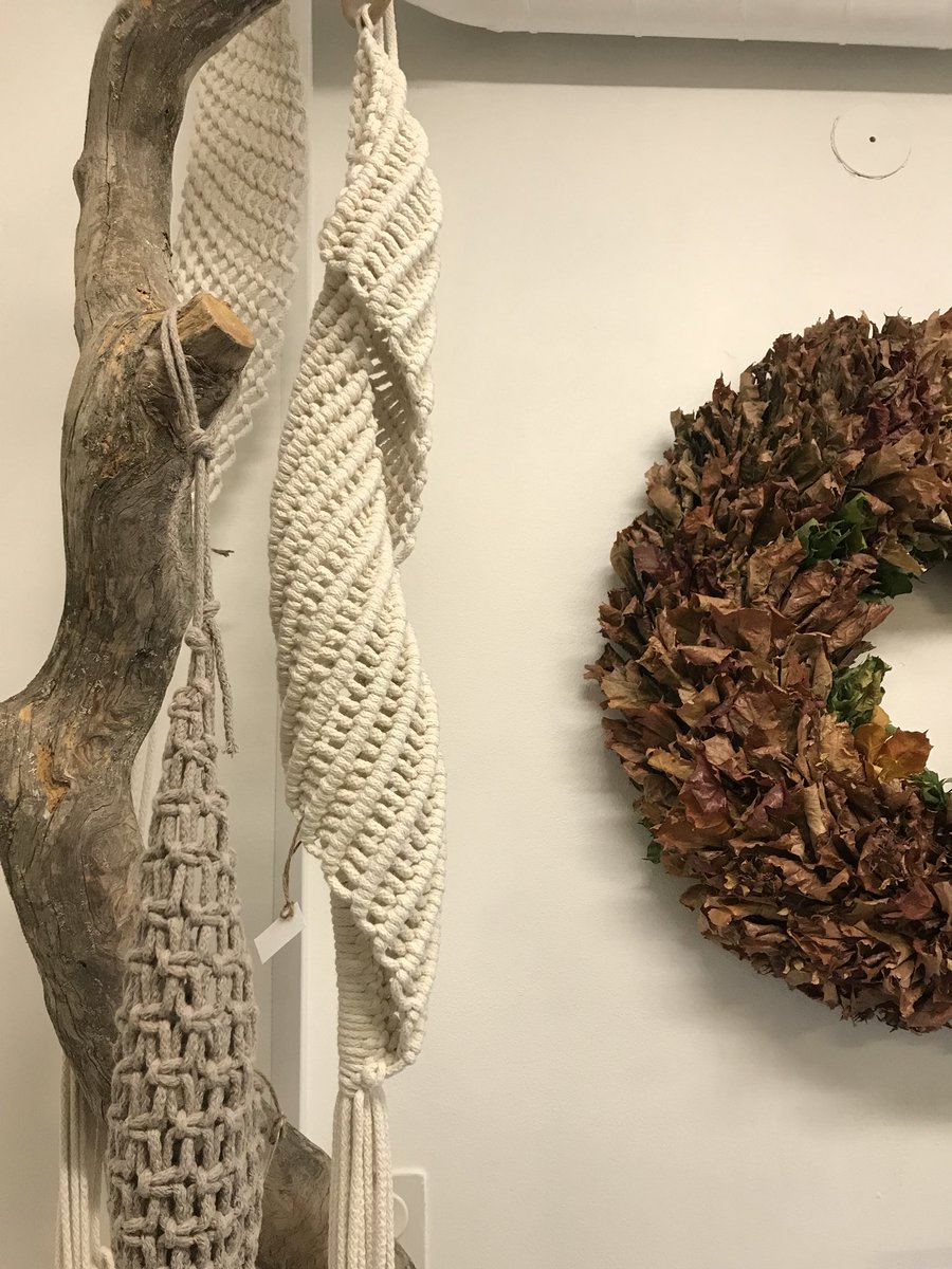 VisitRanua's tweet image. New Villa Havula -store opened on Virastotie. Here you can find local handcrafts and flower bouquets for souvenir and gifts 🧡. Congrats and busy days for new store Paula! #visitranua #ranua #localtips