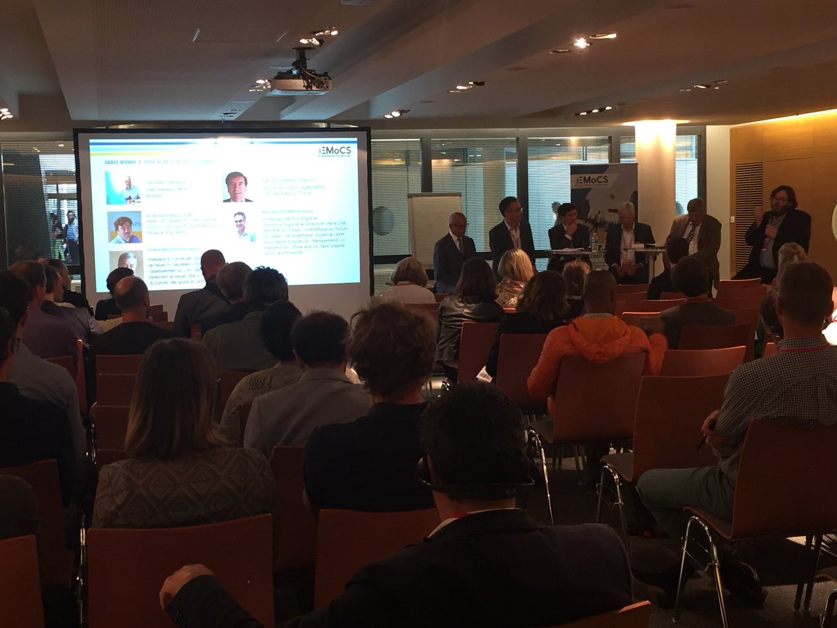 « La diversité au service de l’entreprise » et « Être actif, être performant » - tables rondes en cours ! #EMOCS #SWL2018 #LaDéfense <a href="/ParisLaDefense/">Paris La Défense</a> <a href="/ParlonsRH/">Parlons RH</a>