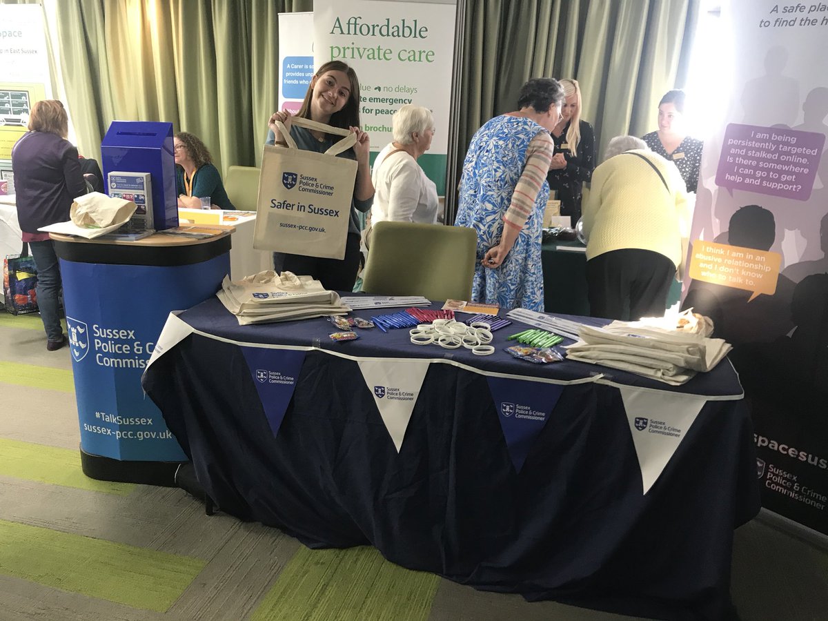 Come and join us at the #GoodLifeShow in Eastbourne. This fab and FREE event is being held at @TheViewHotel_ 10-4. Drop by for a chat about your views on policing and crime #TalkSussex