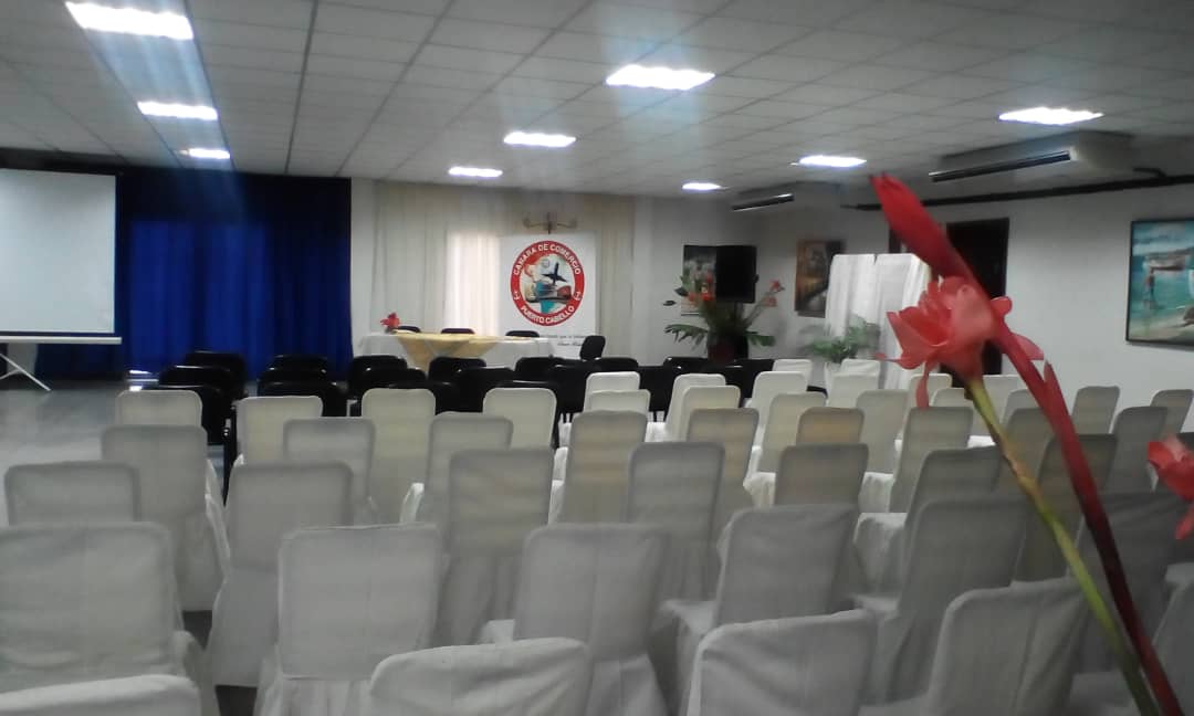 camarapcabello's tweet photo. Estamos a solo minutos del inicio de nuestras #JornadasComercioExterior #ActualizacionAduanera #CCPC2018
Aquí los esperamos...
¡feliz jueves!
@AVPACE18 @jjaroca @chubetin https://t.co/CGJz1vT9Sf