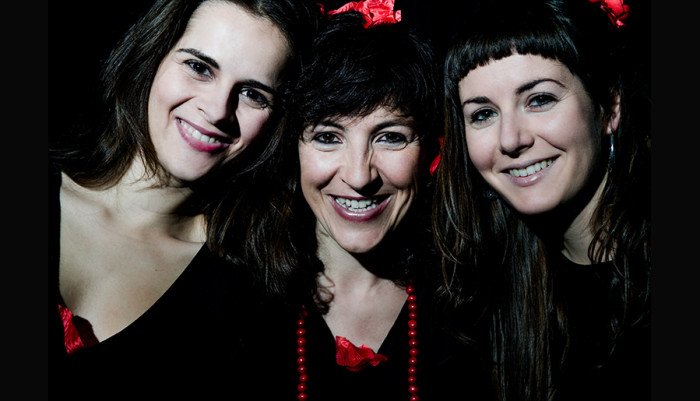 cuadestiu's tweet photo. Demà a les 9 del vespre a Cal Ros finalitza el #Cuadestiu18 amb molt d'AMOR.  @HeuraGaya , @meritxellgene, Meritxell Cucurella-Jorba i Txabi Ábrego estaran a #Fondarella recitant i cantant l'amor en totes les seves facetes. https://t.co/pFayfzqn6T