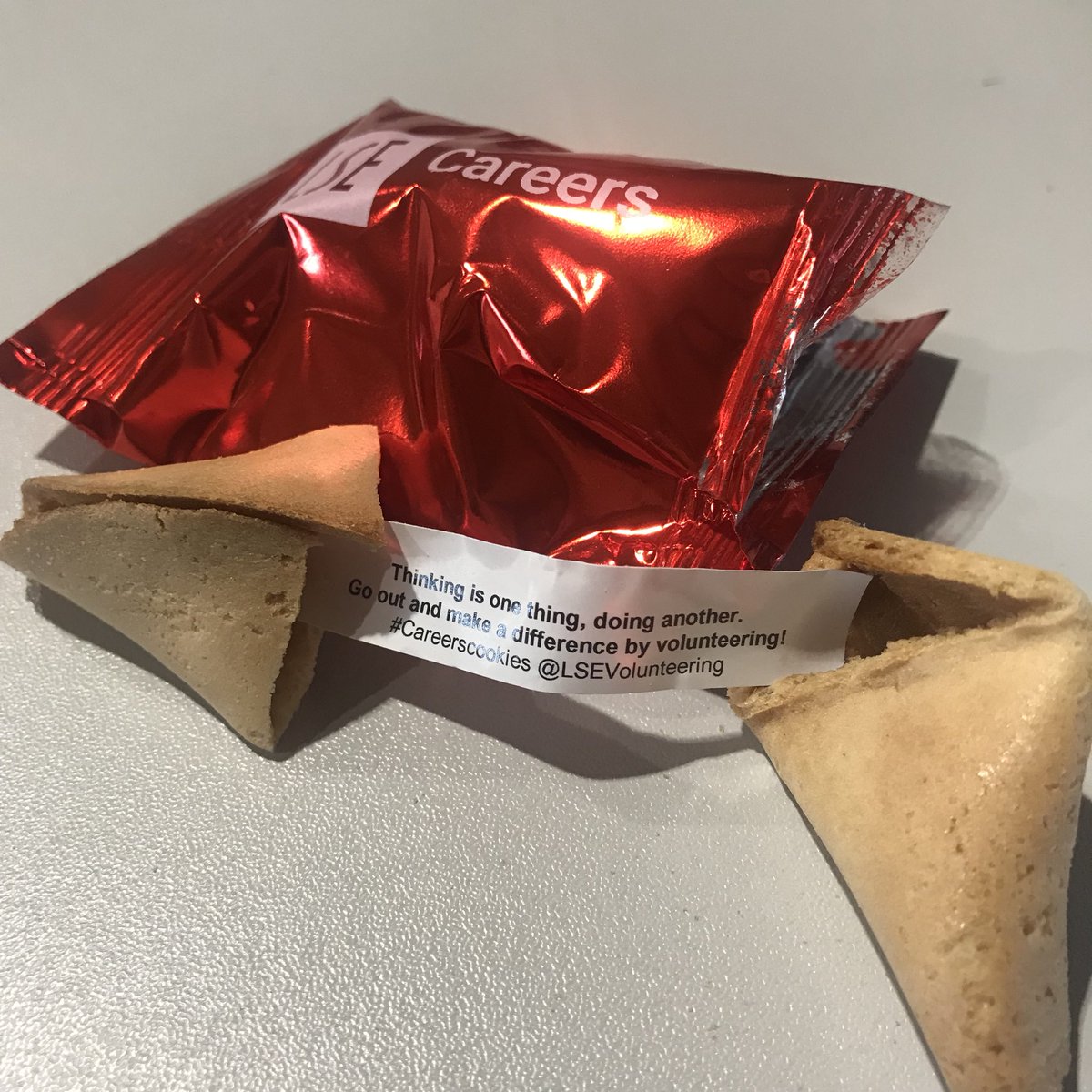 LSECareers's tweet photo. We're at the Welcome Fair and Services Showcase today and tomorrow! Pick up a top tip with our #CareersCookies, find out more about us and @LSEVolunteering and meet our lovely team! #WelcometoLSE #partofLSE https://t.co/AXhS9BOu80
