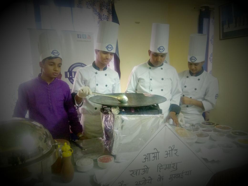 usuallyPREET's tweet photo. #minifoodfest
#iihmjaipur #iihm
#WorldTourismDay2018 
@IIHMHOTELSCHOOL @subornobose @Debasis53995128 @AADirIIHMDELHI @ajitfnb @kk13713 @chefrathoreiihm  @mohitiihmjaipur  @Abhishe67100142 https://t.co/1o07MzfdZY