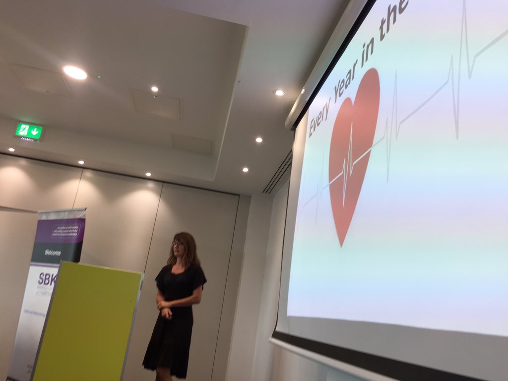 AlisonUnsworth1's tweet photo. @titu_helen Fab talk from Helen on management of ACS #clinicalcodersNNF https://t.co/TMZrwt5gmW