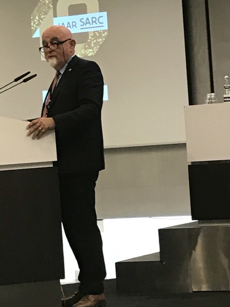 SARC_CJSM's tweet photo. Voorzitter van het Vlaams Parlement Jan Peumans gaat in op de mogelijkheid om als @vlaparl advies te vragen #SARC10jaar https://t.co/jlrOxbPeQN