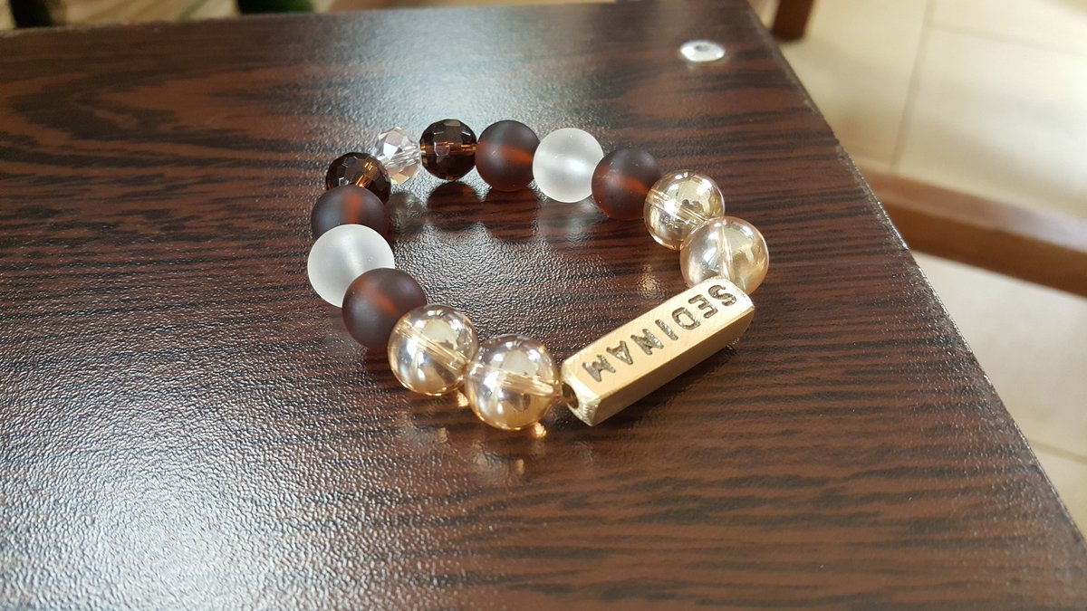 OnuiEssentials's tweet photo. We're ready. Stunning bracelets made to your taste. Get in touch on 0244242849 for yours. 40ghc only
#onuiessentials #handmade #madeinghana #madeforyou #unisex #switchyourstyleup https://t.co/IQsfhlecSr