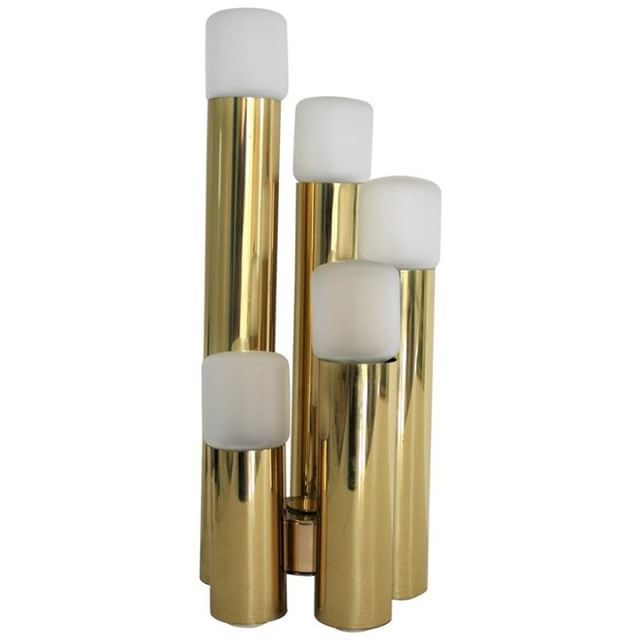 Vintiquesvof's tweet photo. #gaetanosciolari #sciolari #boulanger #brasstablelamp #tubulardesign #vintage #midcenturymodern #mcm #20thcentury #hollywoodregency #italiandesign #madeinitaly #gold #lamp #lighting #designlighting #gallery #vintiques #homedecor #lamp #1stdibs #pamono #vinterior #etsy #selen… https://t.co/T0uj9G3zyV