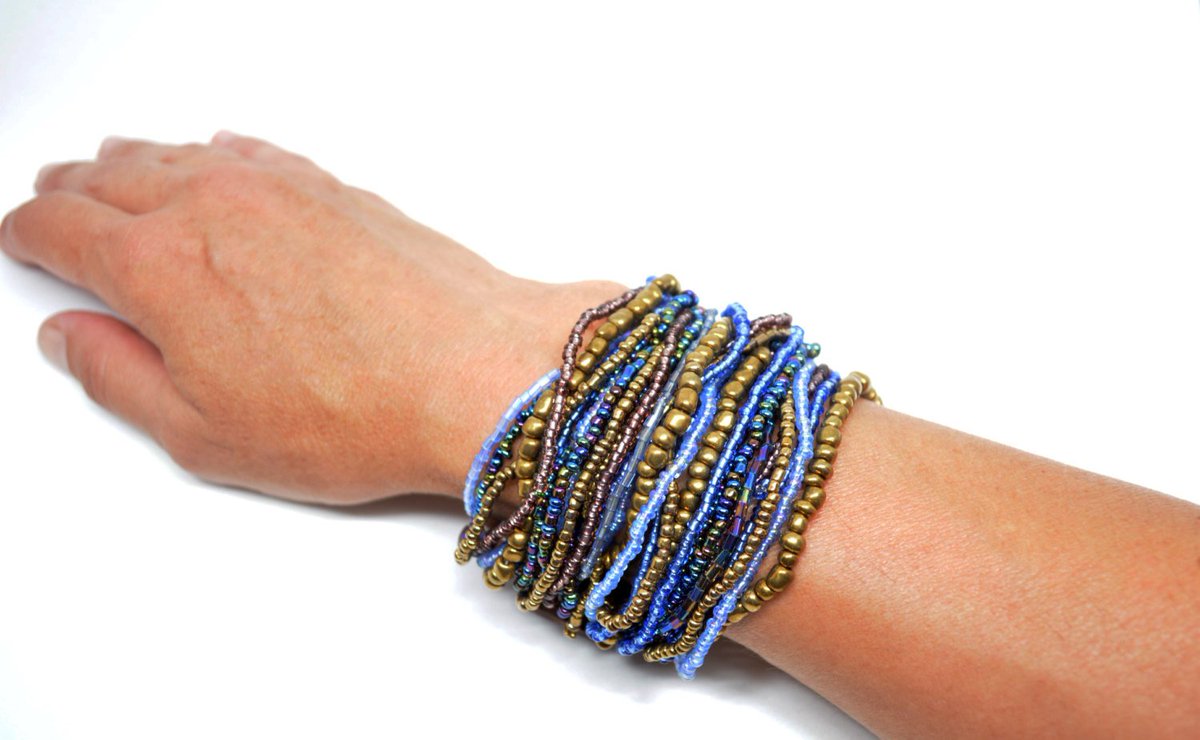 EdoCollection1's tweet image. Multi Strand Beaded Bracelet Blu 
$9.00
➤ goo.gl/xtEMnp
via @outfy