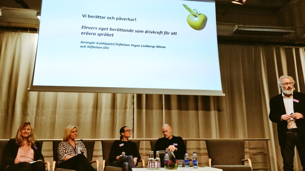 StephenReidEdu's tweet image. Watching the irrepressible @EmmaNaas72 present on a panel at @bokmassanGbg. Taking about the importance of the power of stories as learning tools. #MyPrivilege