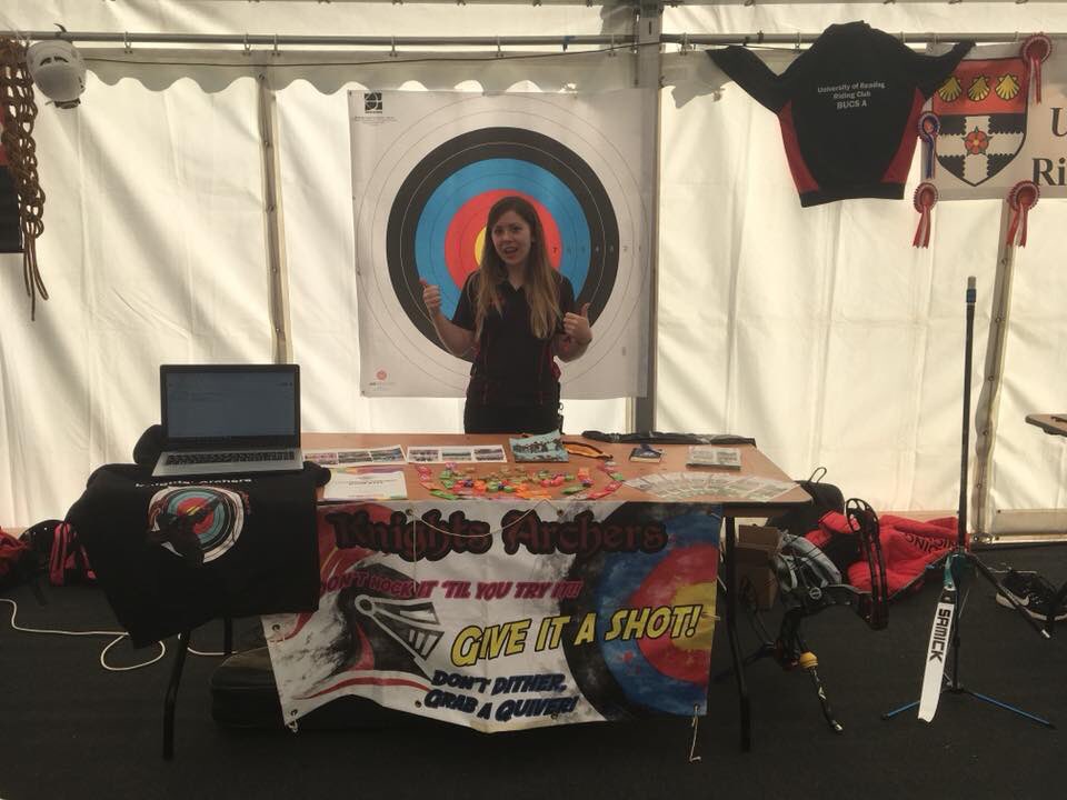 KnightsArchers's tweet photo. We’re at the sports and dance fayre! We’d love to see you so come by to find out more 😄 #readingfreshers #knights #knightsarchers #reading https://t.co/PY2U3dkDAr