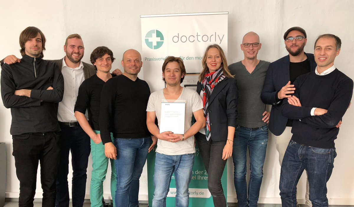 _doctorly_'s tweet photo. Yesterday doctorly, along with 10 other #healthtech companies attended a ceremony at #KBV HQ in Berlin. We were announced as winners of the 'Future Practices' competition. Read more about it below.
https://t.co/kDaFFdqLa9
#Doctors #Health #Medtech #Innovation #Startup #doctorly https://t.co/RnRcxQEEhE