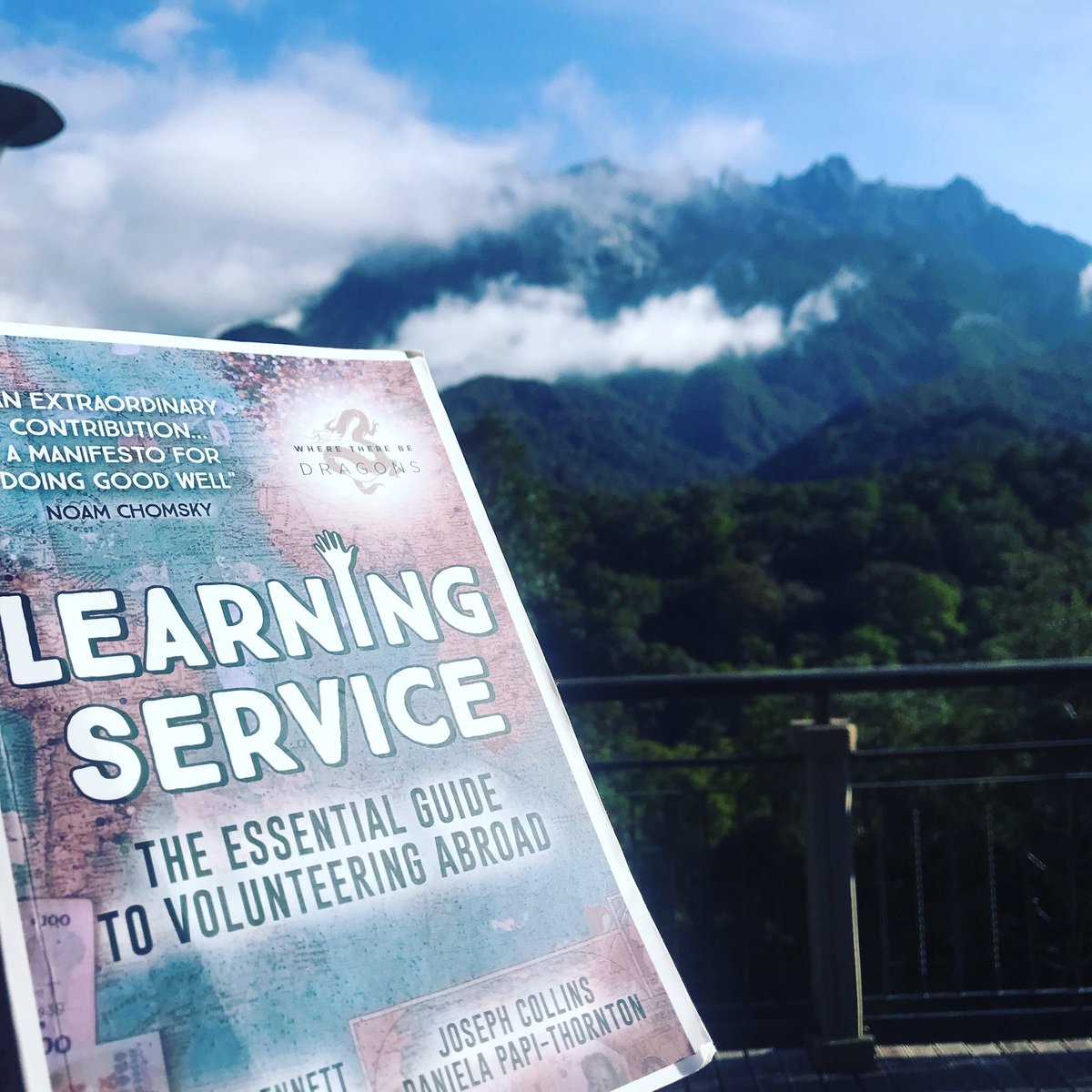 This is a Must Read! 😍

The most enjoyable book I’ve read so far as reference to volunterism - alturism - activism perspectives. “Learning Service” explains much of what has become significant in volunteering works @gpmhq @abimalaysia 

#LearningService #MountKinabalu