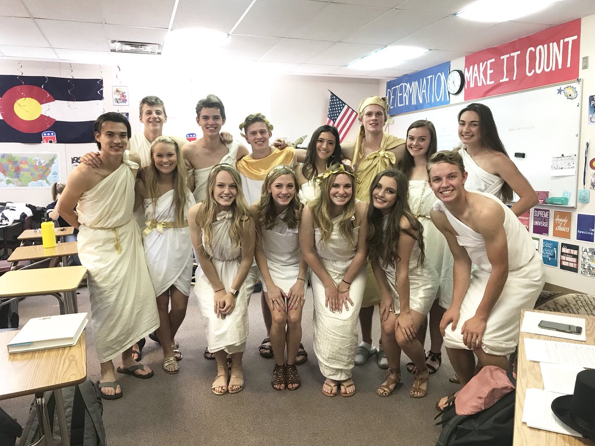 MrsGapp's tweet photo. So many reasons I just love this week!!! ❤️ #ChapFamily #ChapsGotGame #ChapHoCo2018 https://t.co/S3RN8wU2mk
