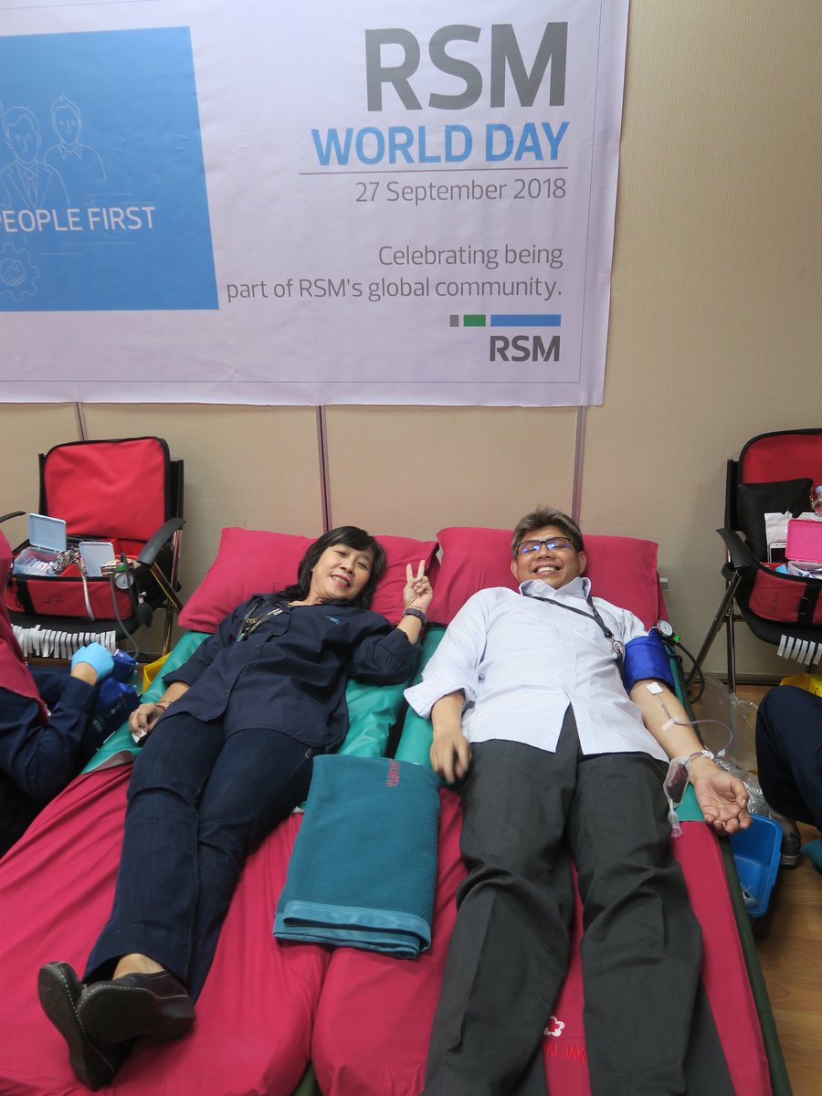 ID_RSM's tweet photo. Blood Donation, Save Life. Ini merupakan salah satu rutinitas tahunan dalam rangka merayakan peringatan RSM World Day. #RSMworldday2018 #RSMIndonesia https://t.co/CeNs9GCRro