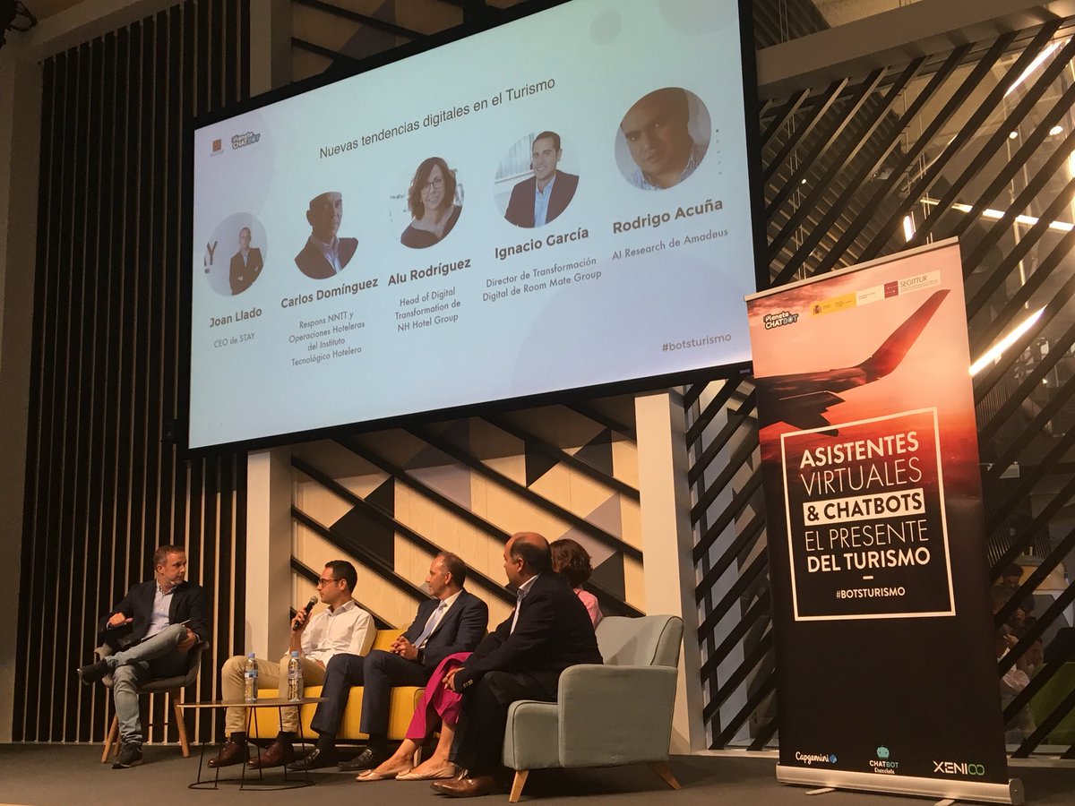 ¿Nuevas tendencias digitales en Turismo? Joan Llado, Ceo de <a href="/stayapp/">STAY</a>, modera la mesa con <a href="/ithotelero/">ITH</a> <a href="/AmadeusITGroup/">Amadeus</a> @nhhotelgroup <a href="/RoomMateHotels/">Room Mate Hotels</a> #botsturismo <a href="/SEGITTUR/">SEGITTUR</a>