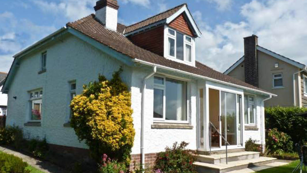 CottagesInDevon's tweet photo. Book ahead and secure this property in Bude for summer 2019! https://t.co/fwpqikx6rA https://t.co/857YTamqyu
