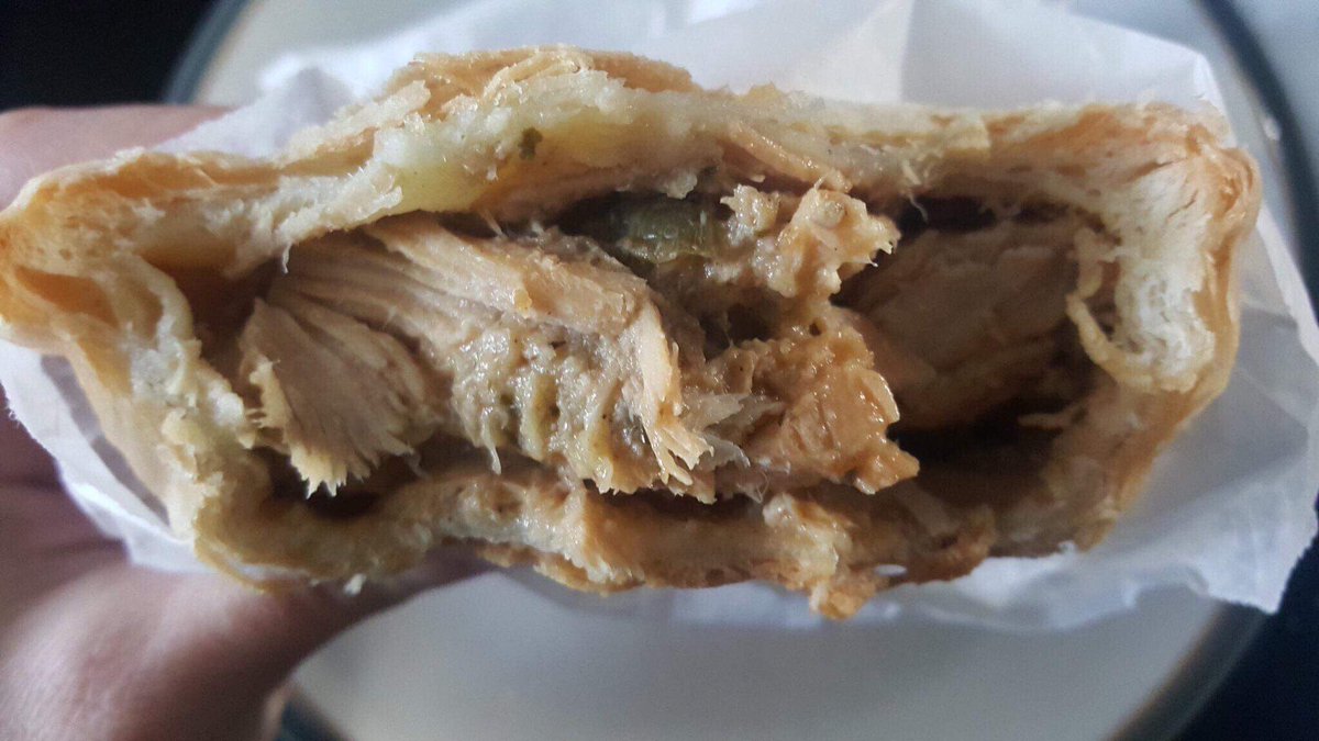 pie_humble's tweet photo. It's #FoodCrawl day!! Here's a sample of what we will have in our warmer tonight 🦃 #stop11 #TurkeyDinner @BYLocalDart https://t.co/4oxYOBzRoO