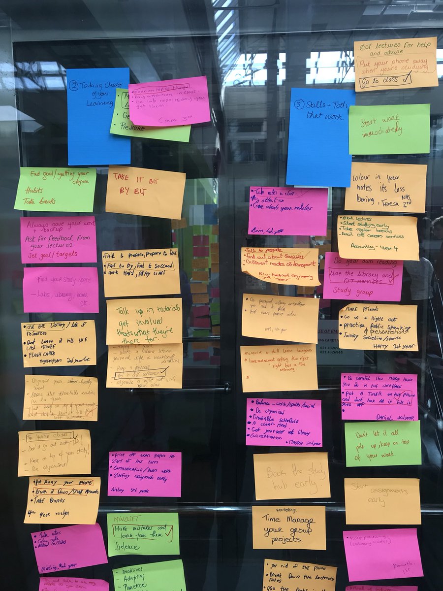 heather_madden1's tweet photo. Advice in the form of #tipsandtricks being turned into a live graphic by the wonderfully talented @julidosad #GoodStart18 #brainstorming https://t.co/GKTdHYyppK