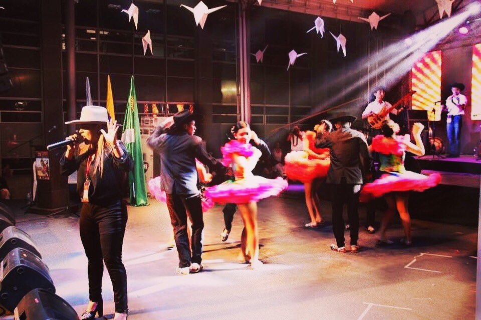 bussuy's tweet photo. #tbthursday 
Festival y Encuentro Nacional De Música Colombiana. (Jumbo-Valle).
#cultura #folclore #yosoycriolla
#arte https://t.co/w7dNbppbqA