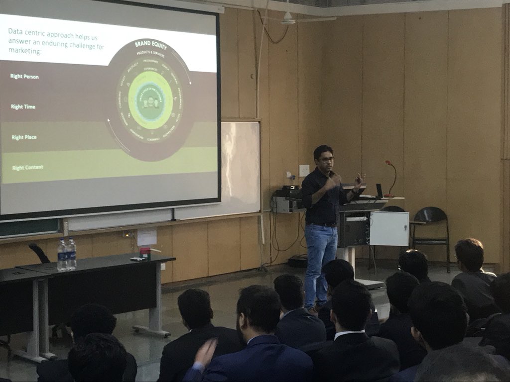_AditiKumar's tweet photo. “Meeting customer needs profitability”- Short n Sweet definition for MARKETING!! 
In discussion with brightest minds of IIT Kanpur with @djain99 : Sr Manager,Marketing Strategy&amp;Analysis and @arjun787 : Manager,Marketing Strategy&amp;Analytics
@naveenn1972 @sapnapathak02 @dimplejha30 https://t.co/lfhoeN03lH