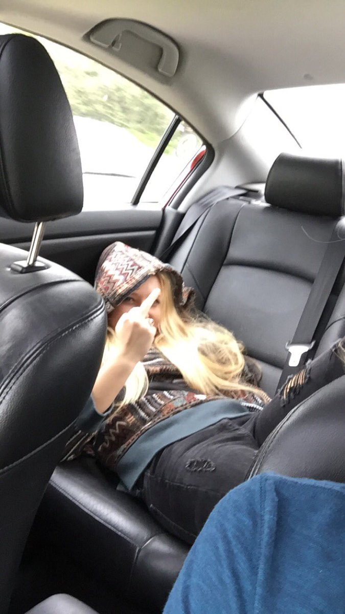 whosnameiswagon's tweet photo. S/O to my best friend, HBD Emily https://t.co/GoH5Qrsw2E