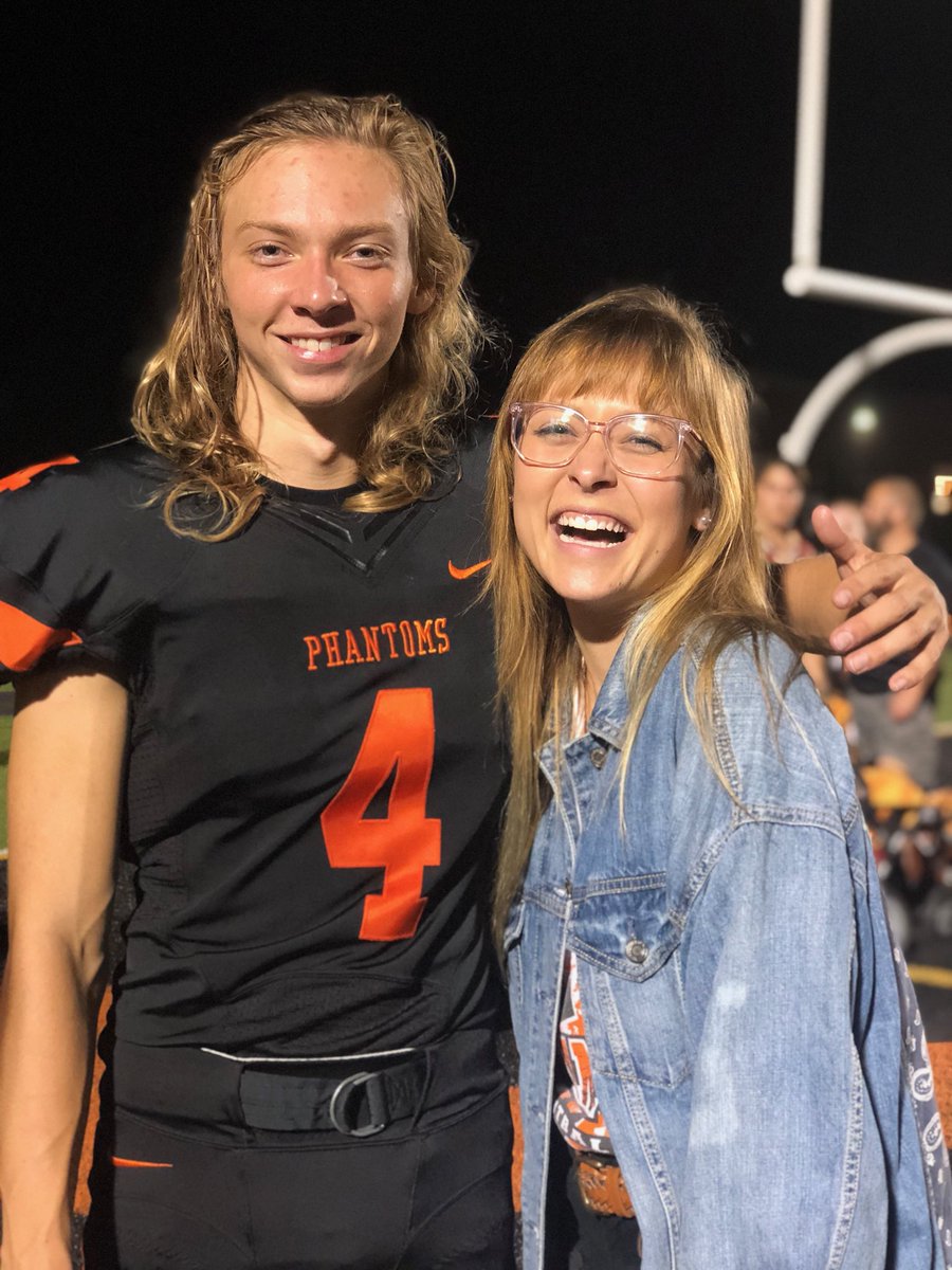 whosnameiswagon's tweet photo. S/O to my best friend, HBD Emily https://t.co/GoH5Qrsw2E