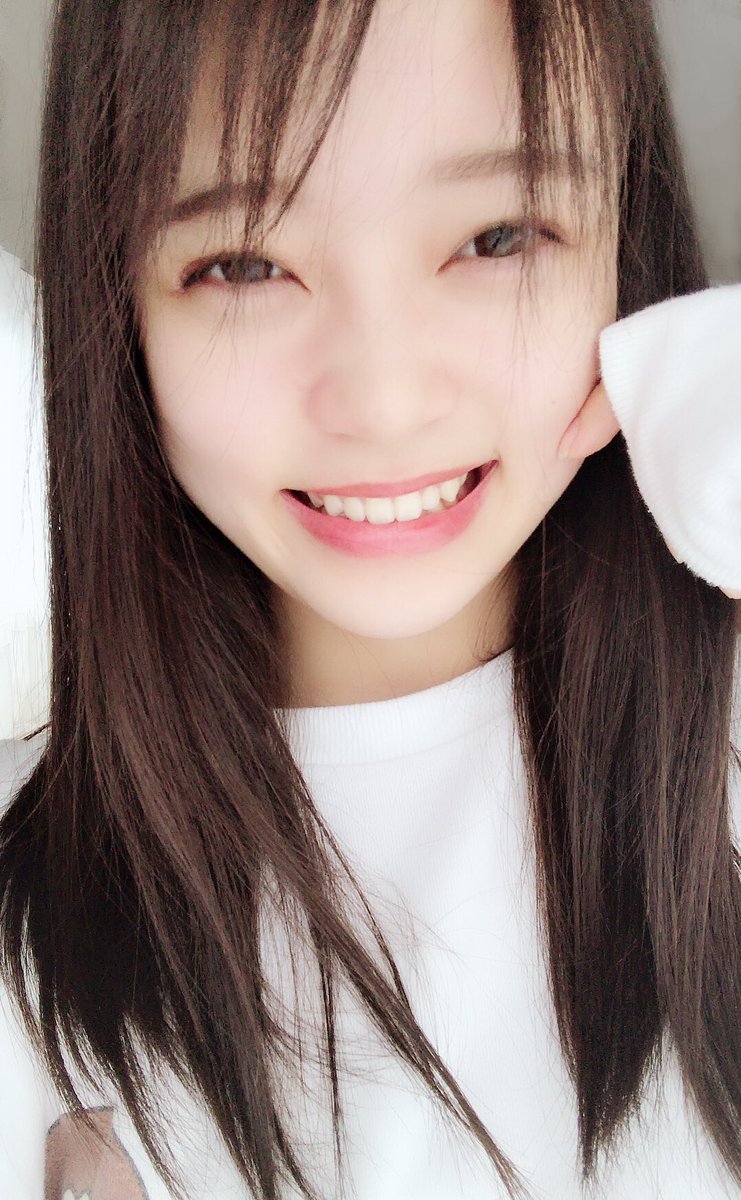 트위터의 髙石あかり 님 前髪 いつぶりかな 薄めの前髪さん ショートの前髪ありとロングの前髪ありどっちがお好みですか 前髪 ショート ロング あかり