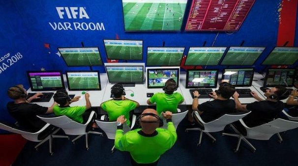 #UEFA VAR'ı açıkladı.

Haberin içeriğini okumak için tıklayınız👉vitrabet.tv/haber/uefa-var…

#UEFA2024 #VAR #SporHaberi #GüncelHaber #SonDakika #UEFAVAR
#Hakem #Futbol #FutbolHaberleri #VitrabetTV