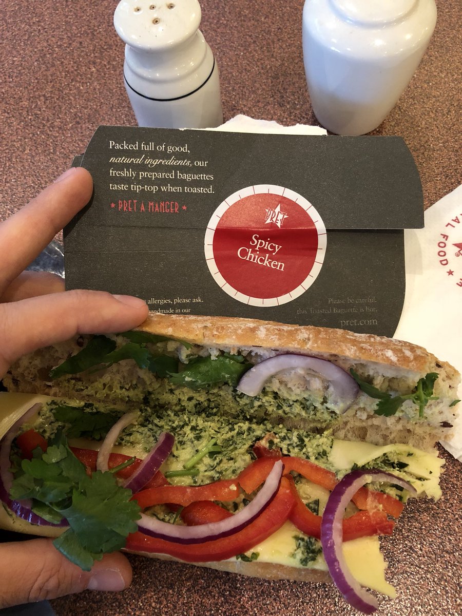 JvlioCesar's tweet photo. Where’s the chicken in my sandwich? @Pret #lothianroad https://t.co/ynEllbQfLW